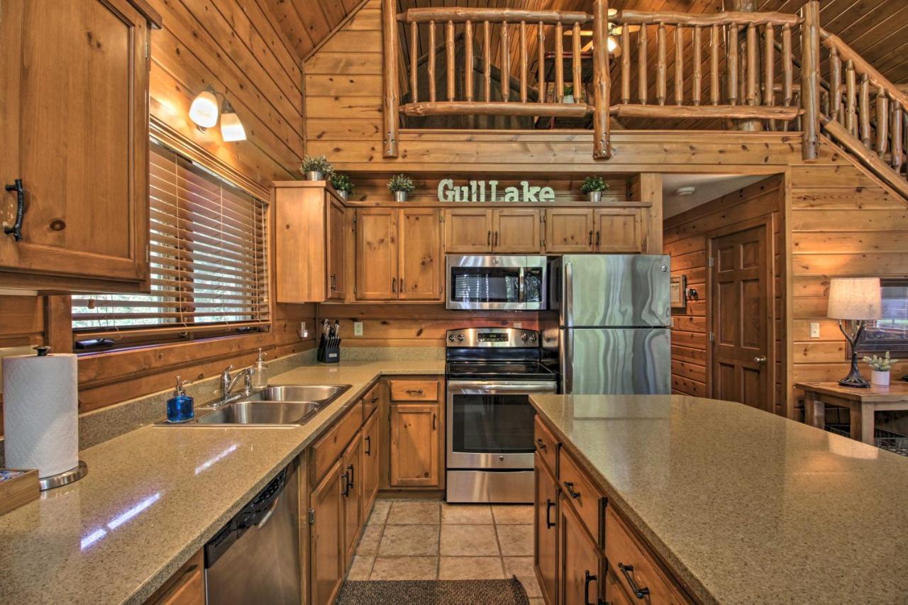 Alluring Nisswa Cabin On Gull Lake With Fireplace! Екстериор снимка